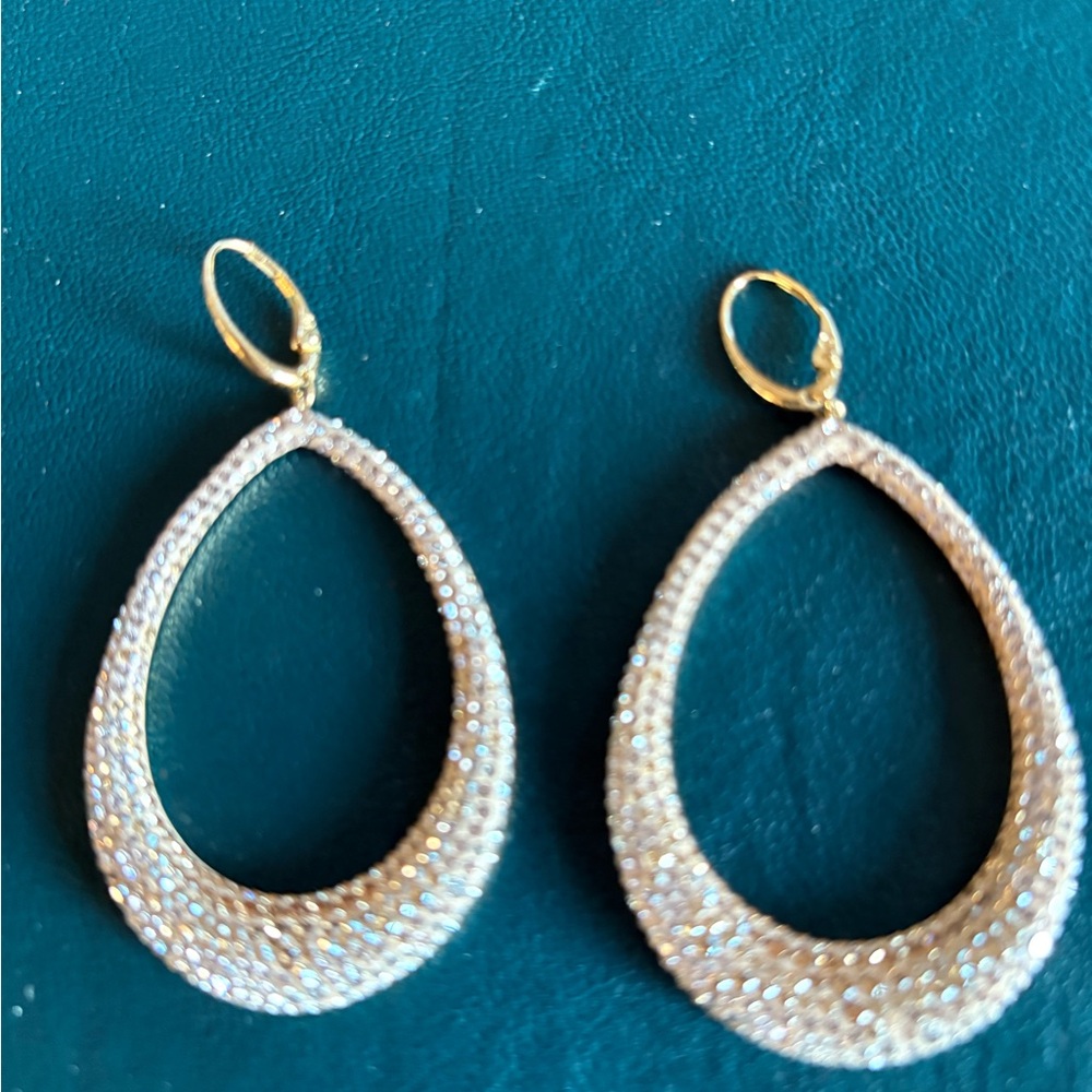 Swarovski Gold Teardrop Earrings with Lever-Back Closures